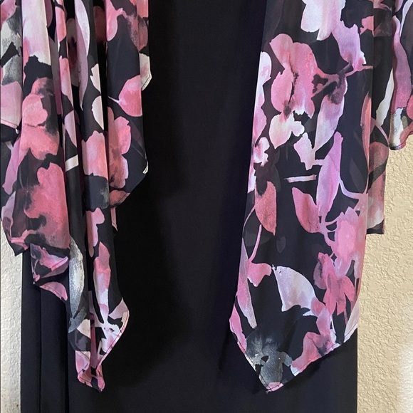 R&K Classic Black Dress - Picture 10 of 10